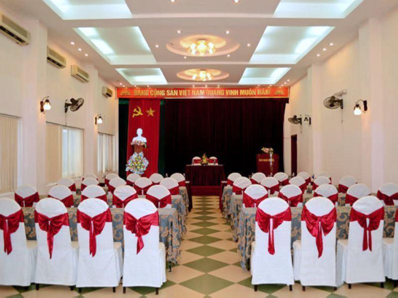 Vuong Hoan Hotel Вин Екстериор снимка